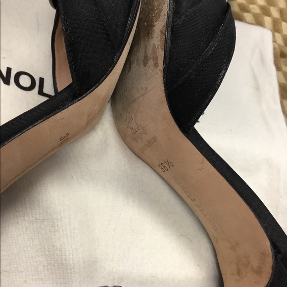 Manolo Blahnik Black Sedaraby D’Orsay heels. - Picture 4 of 6